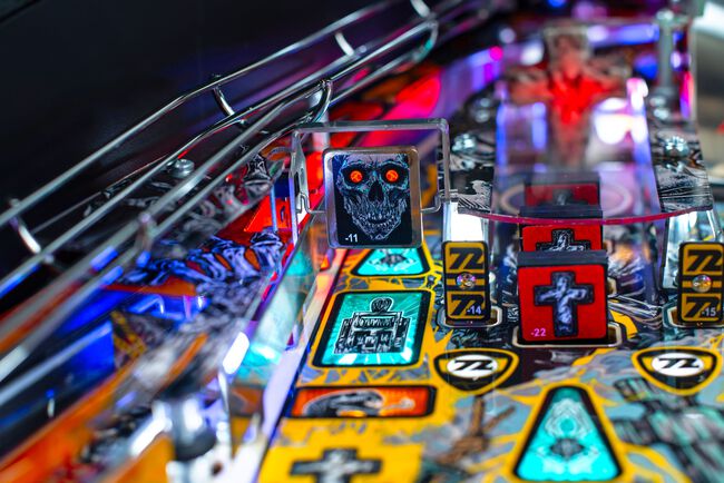 Stern Pinball x Metallica Remastered - 2024 Premium Model, 